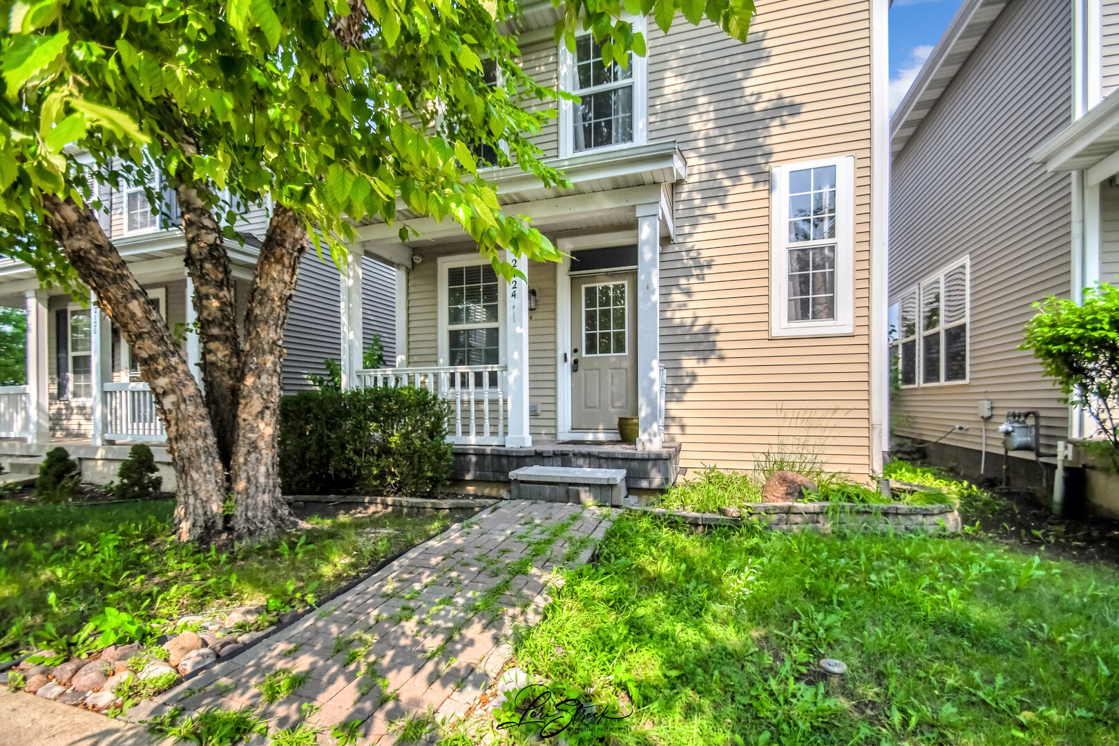 Property Photo:  2124 Grayhawk Drive  IL 60503 