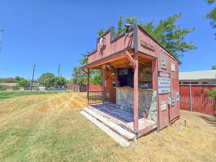 Property Photo:  1804 El Cajon Lane  CA 92065 