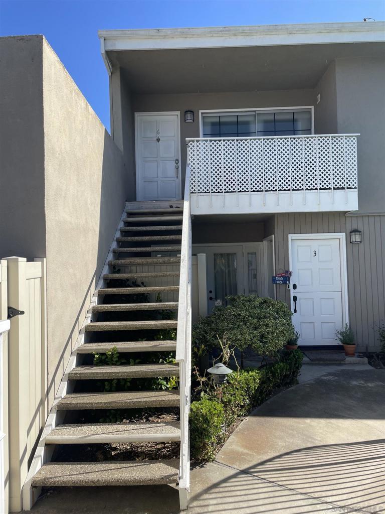 Property Photo:  1242 Rutland Road 12  CA 92660 