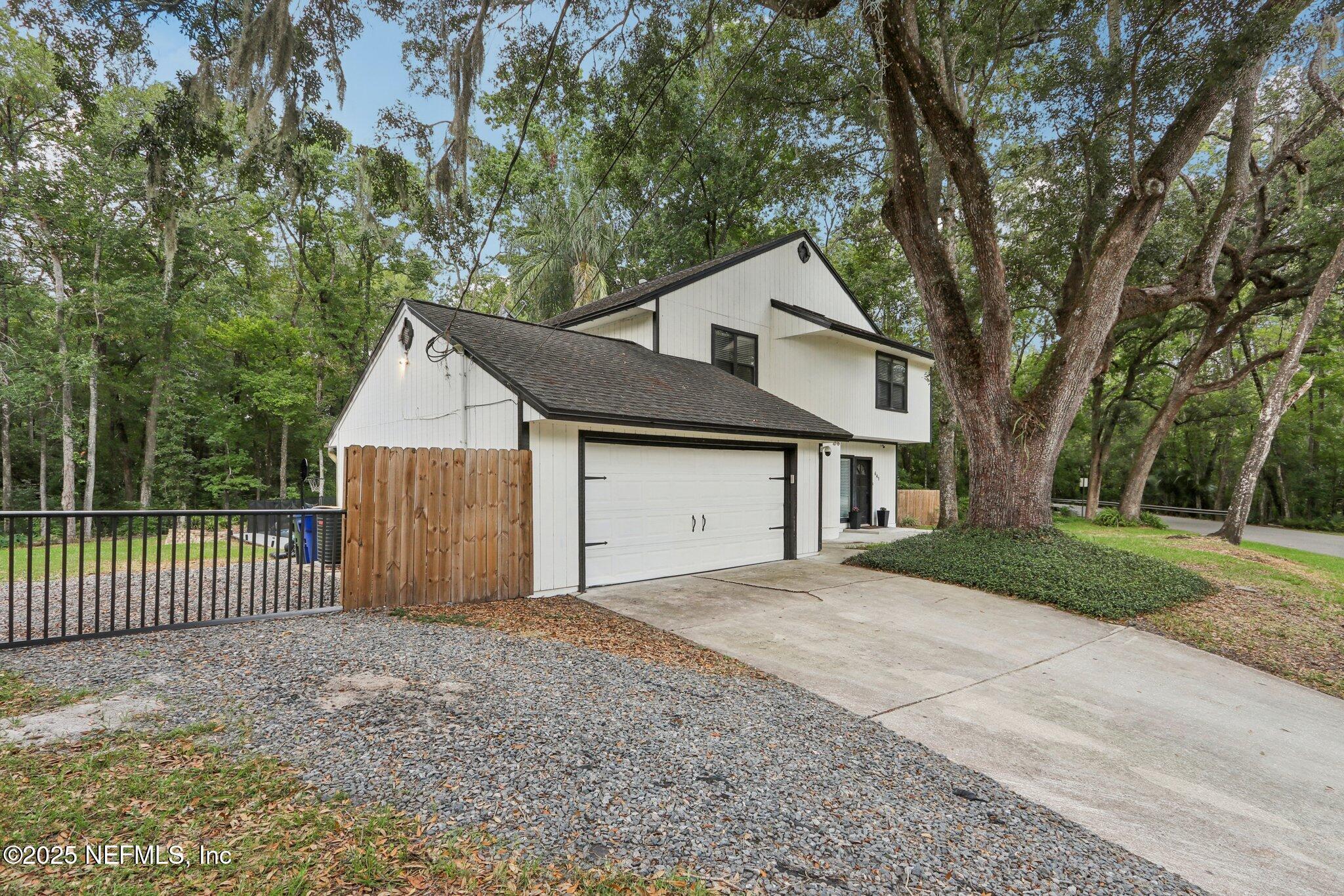 Property Photo: 641 Nelson Drive FL 32073