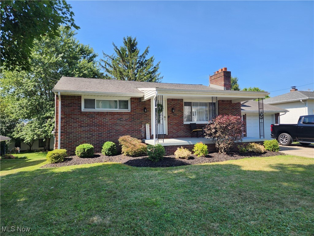 515 W Wood Street  Lowellville OH 44436 photo