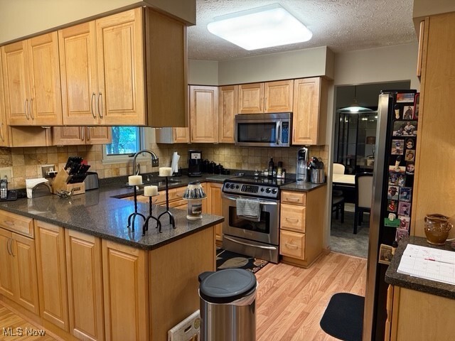 Property Photo:  265 Old Oak Drive  OH 44410 