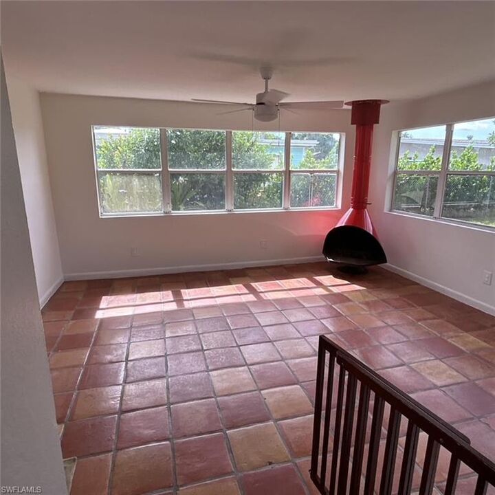 Property Photo:  1541 Grace  FL 33901 