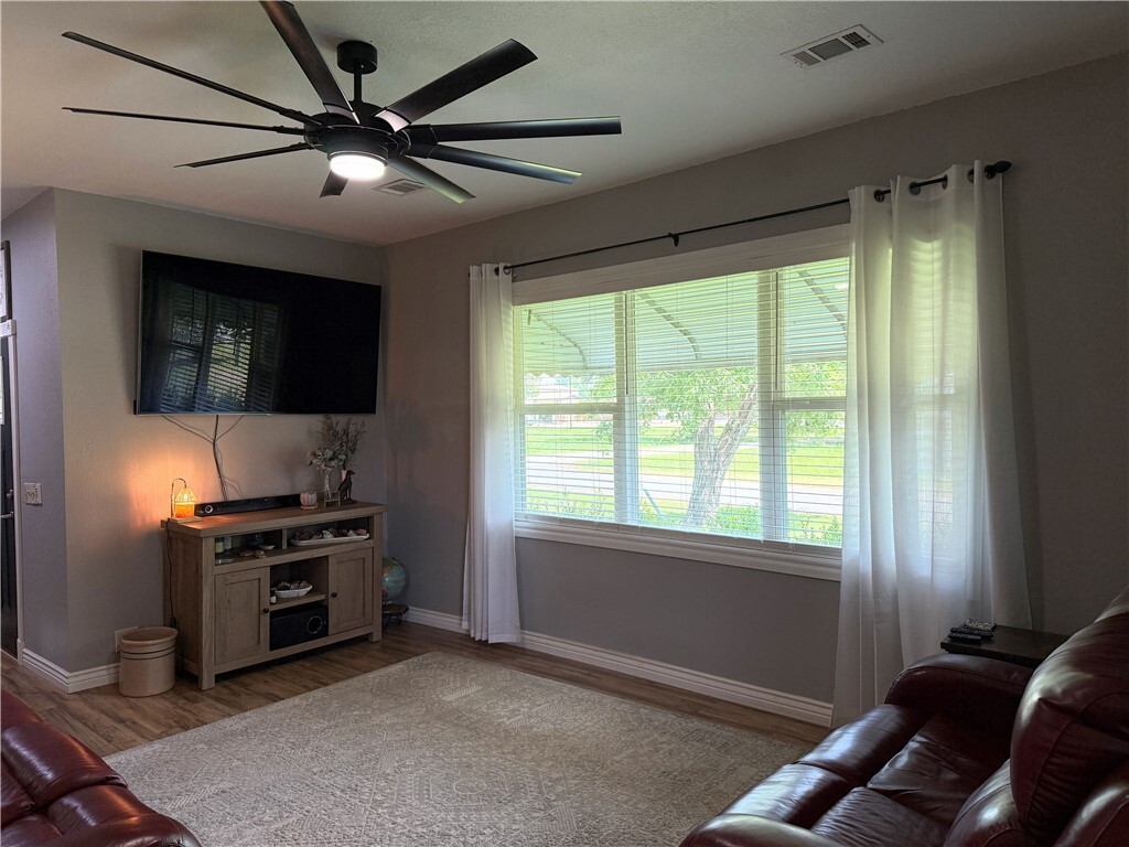 Property Photo: 202 11th Street AR 72863