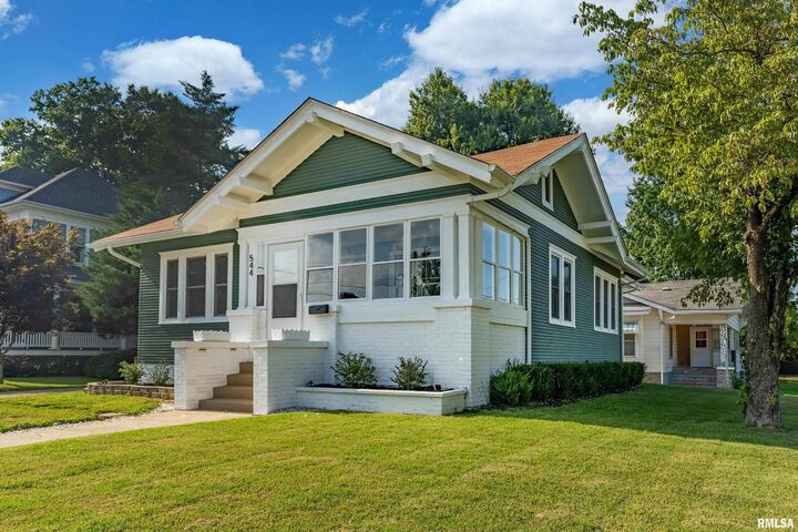 544 E Main Street  Duquoin IL 62832 photo