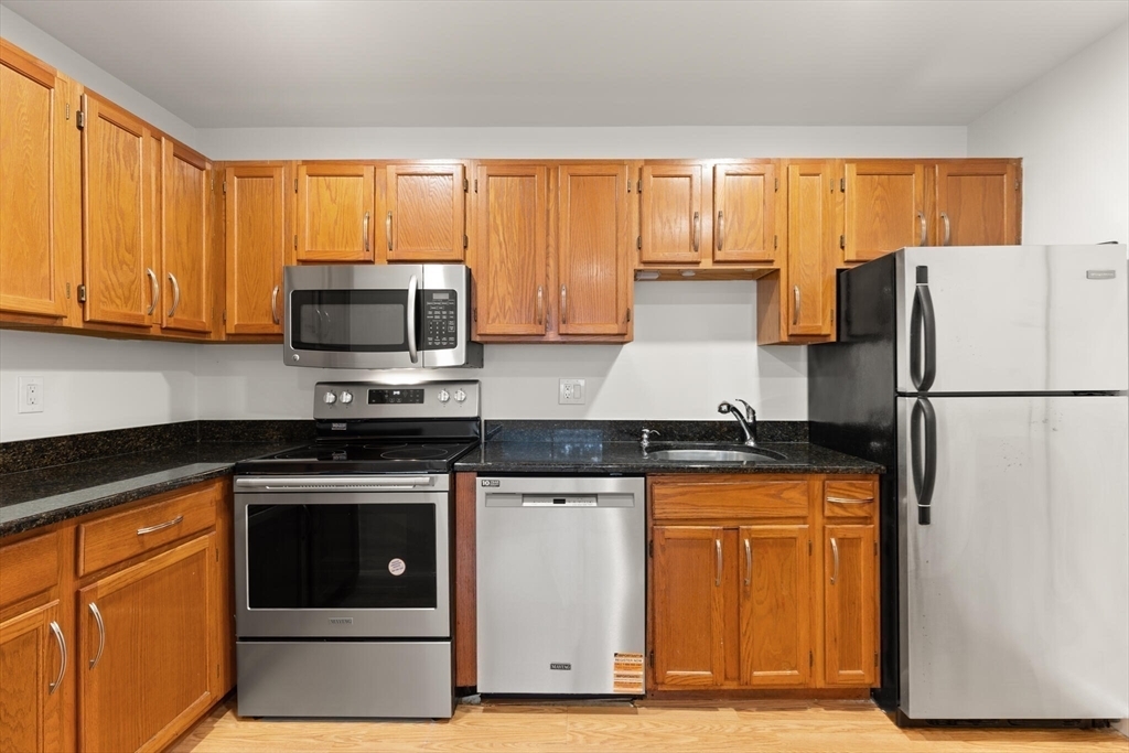 Property Photo:  35 Prospect St 109  MA 01801 
