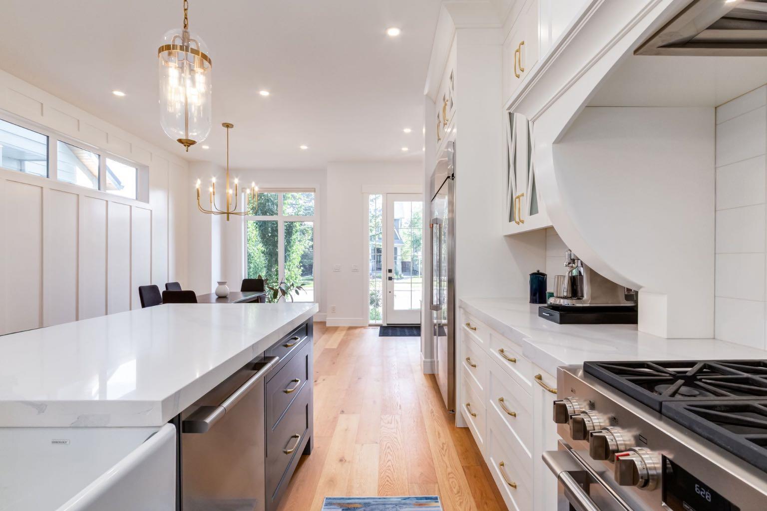 2720 4 Avenue NW  Calgary AB T2N 0P8 photo