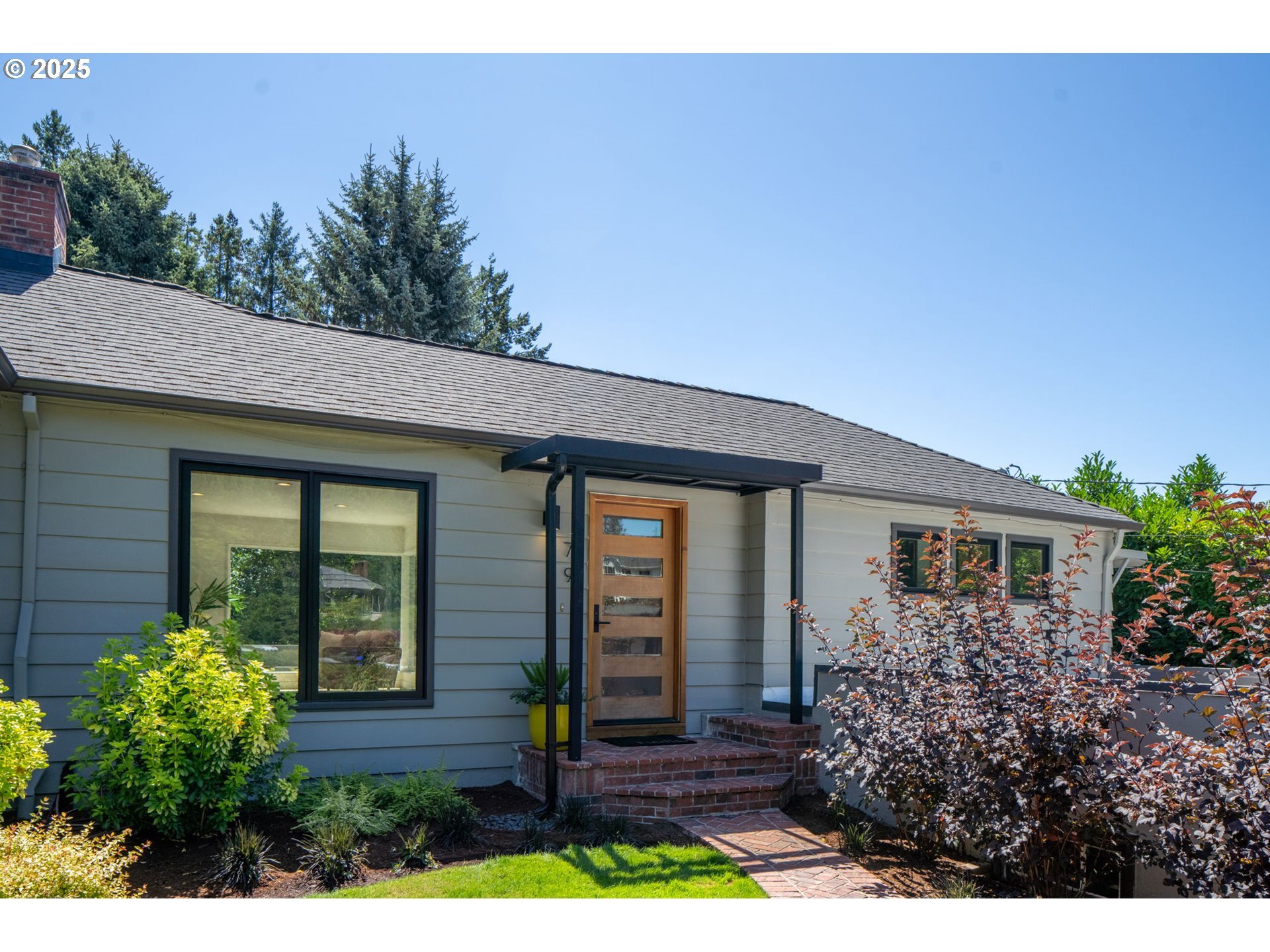 Property Photo: 7290 SW Benz Park Ct OR 97225
