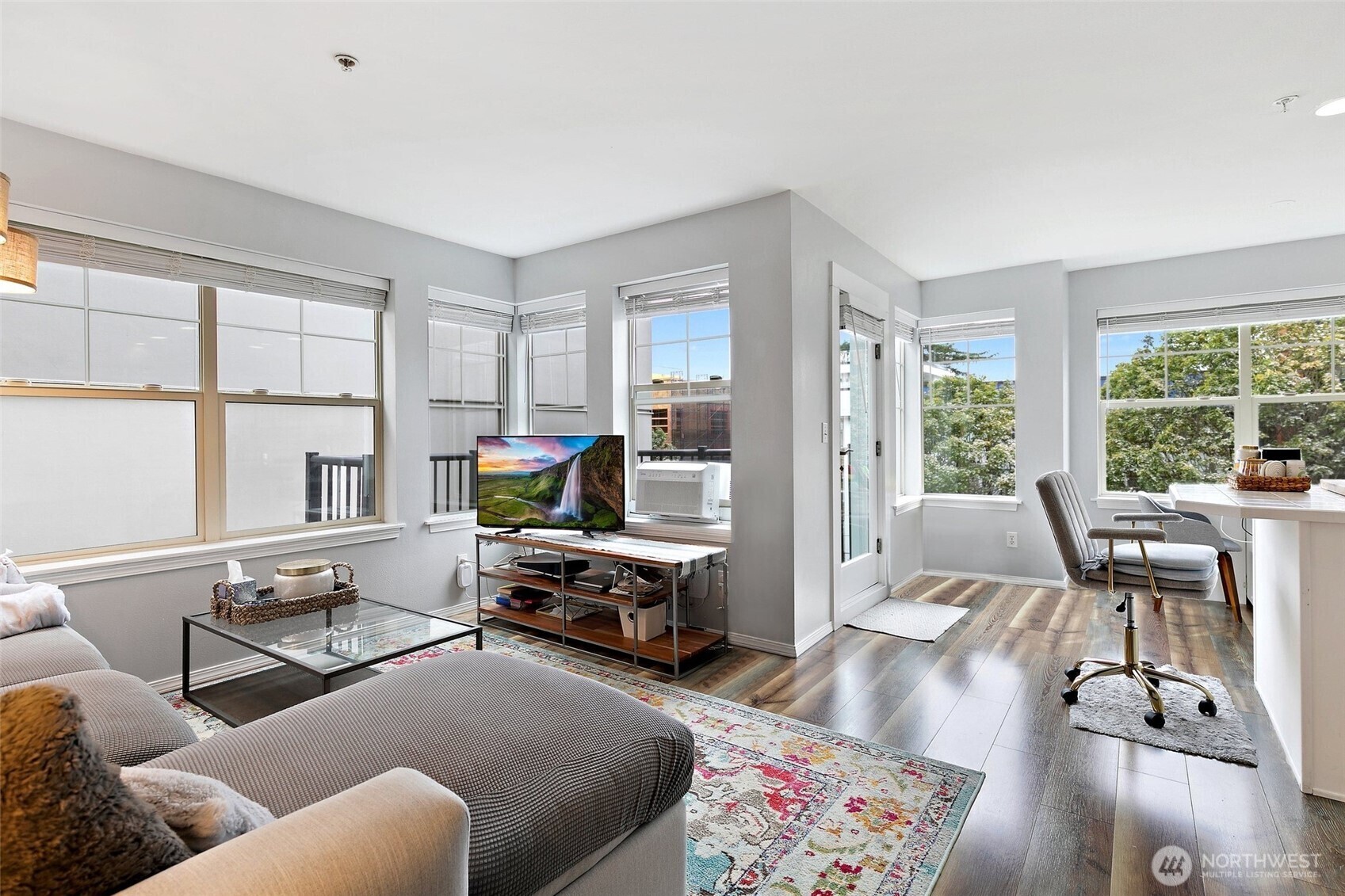 Property Photo:  4026  Stone Way N 403  WA 98103 