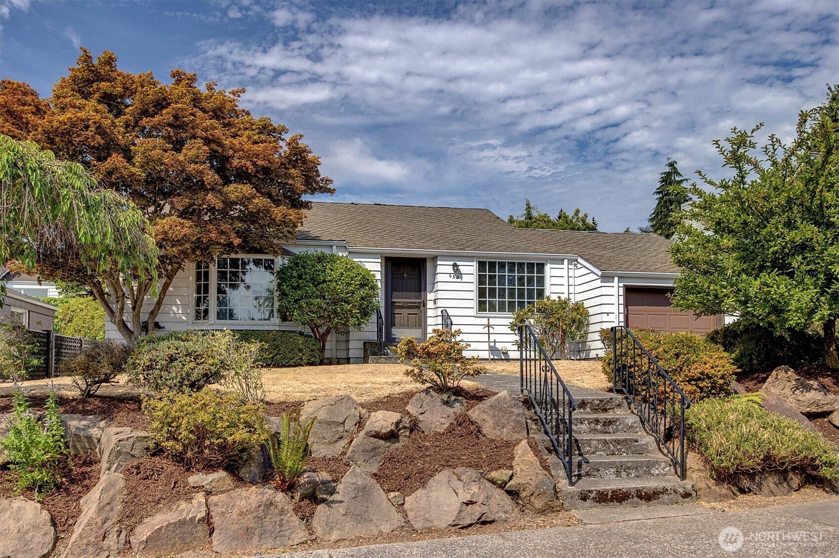 6527  54th Avenue NE  Seattle WA 98115 photo