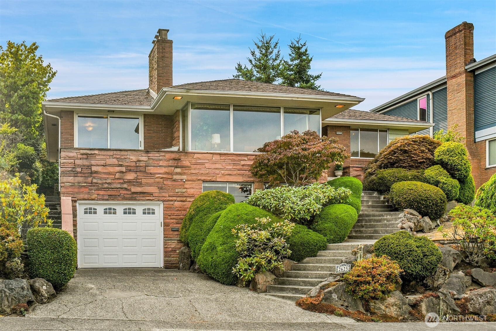 Property Photo: 2625 38th Avenue W WA 98199