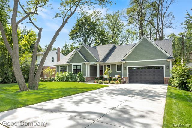 Property Photo:  3316 Vinsetta Boulevard  MI 48073 