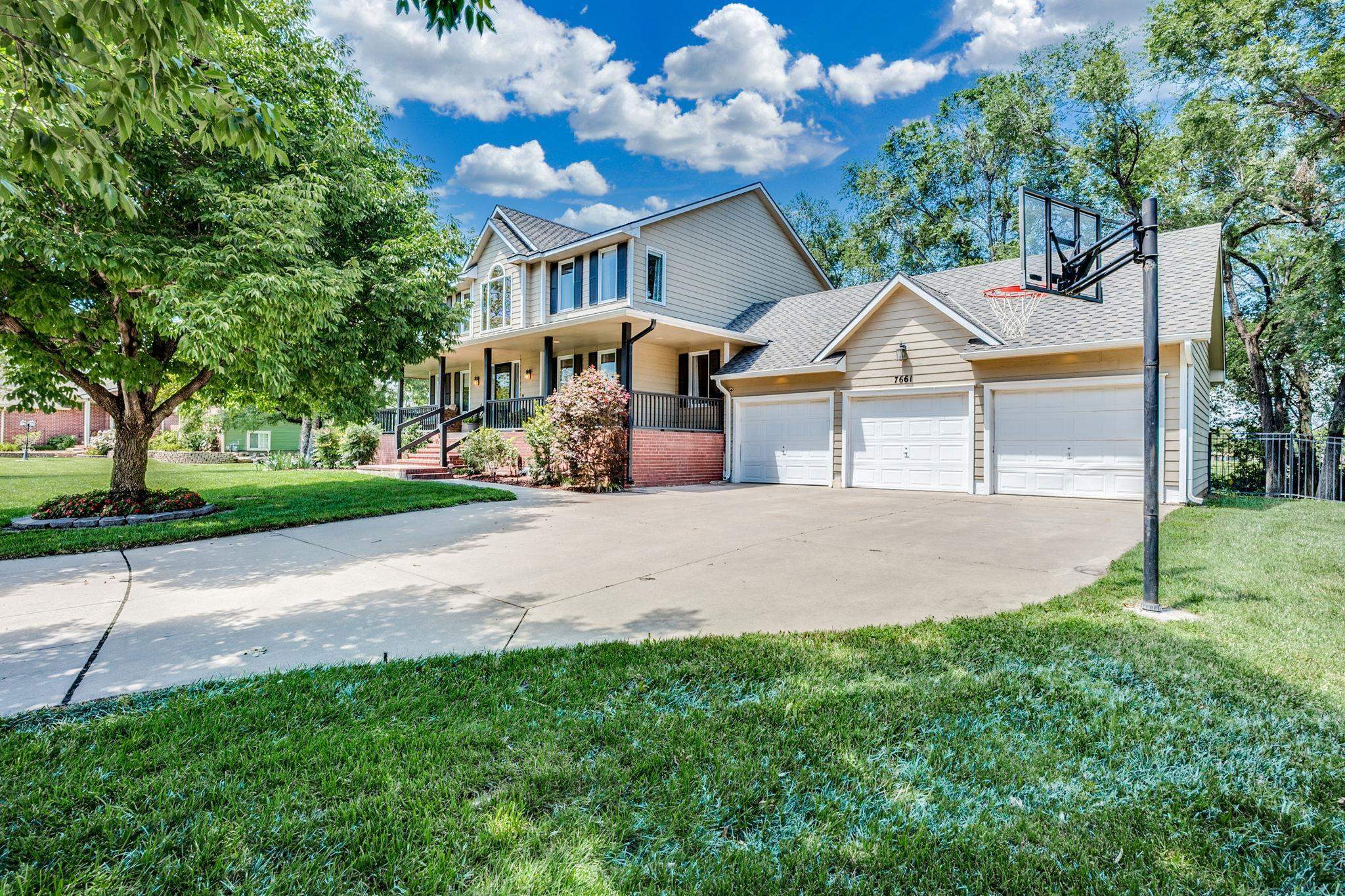 Property Photo: 7661 W O'Neil St. KS 67212-6136