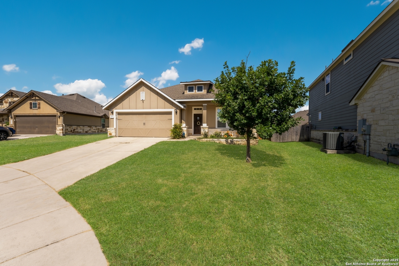 Property Photo: 9110 Lofted Leaf TX 78154