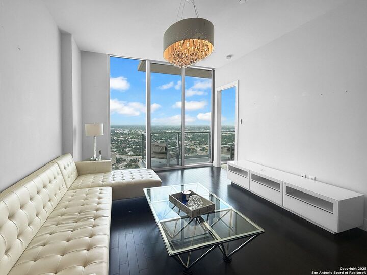 Property Photo: 610 E Market 3213 TX 78205