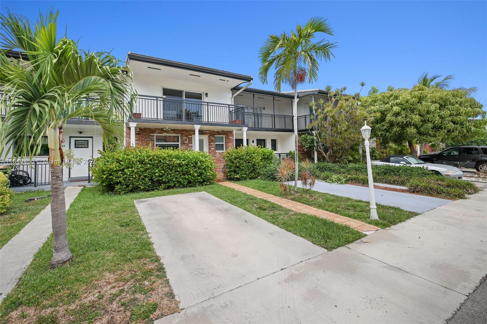 2245 NE 122nd St 2245  North Miami FL 33181 photo