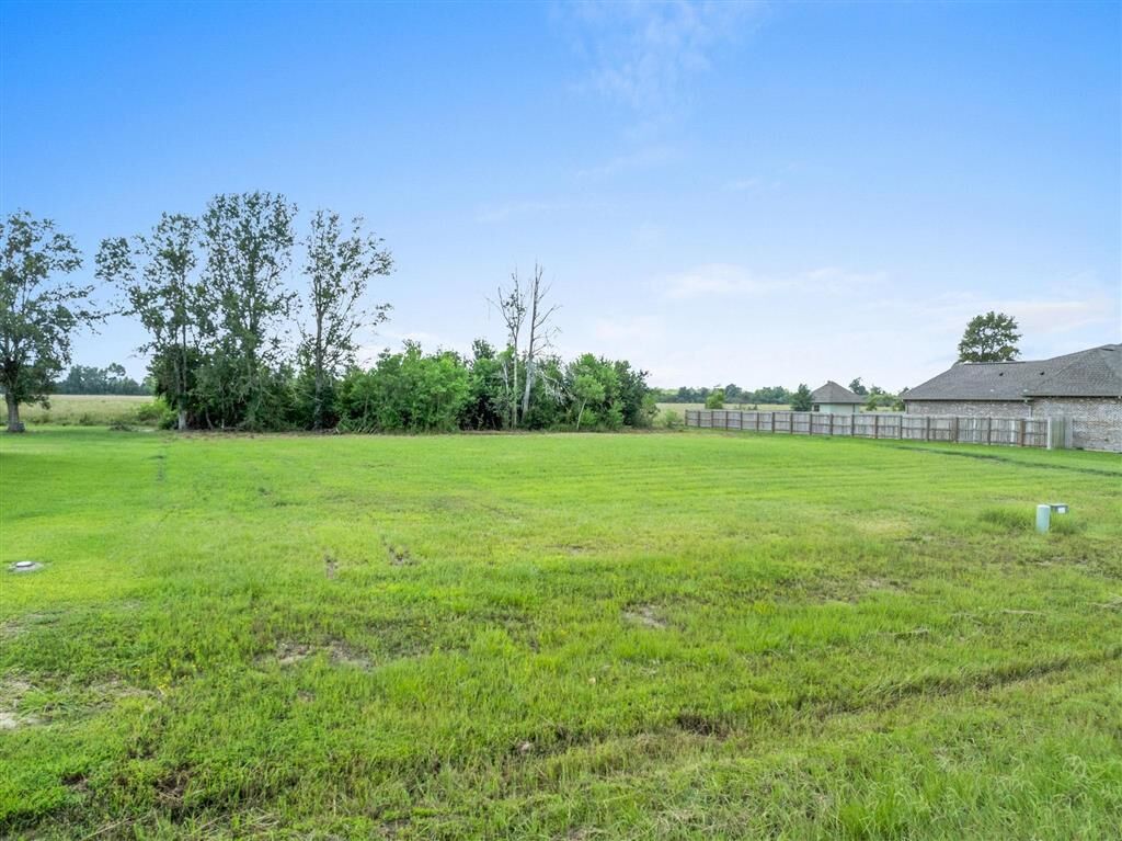Property Photo: 8113 Kinslee Lane LA 70647