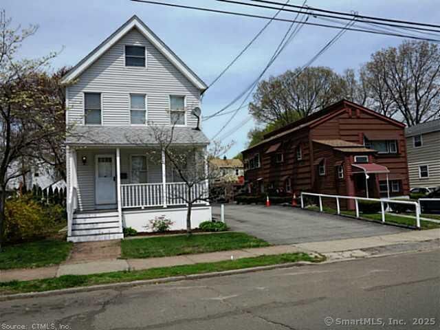 Property Photo:  309 Noble Street  CT 06516 