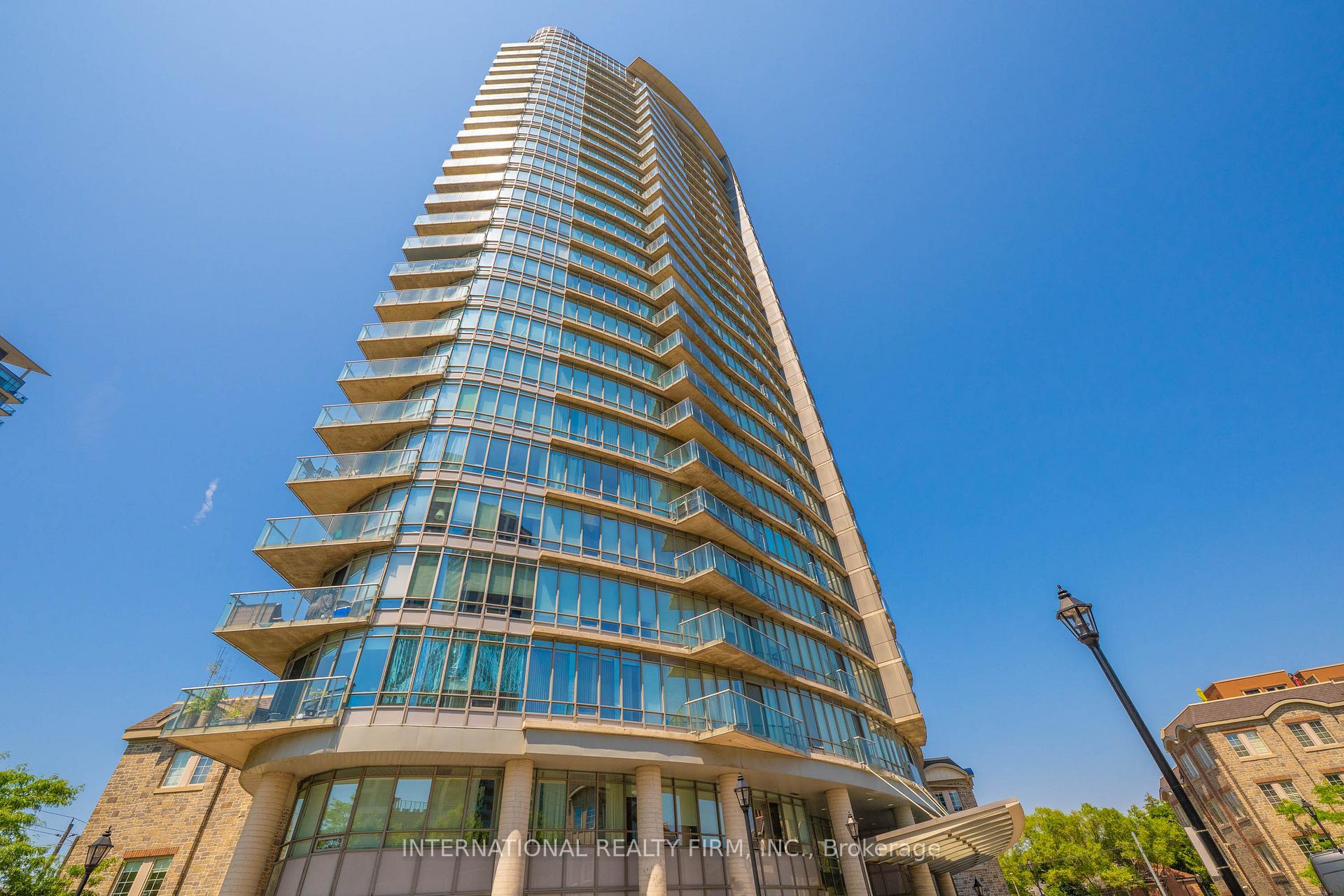 Property Photo: 15 Windermere Avenue 511 ON M6S 5A2
