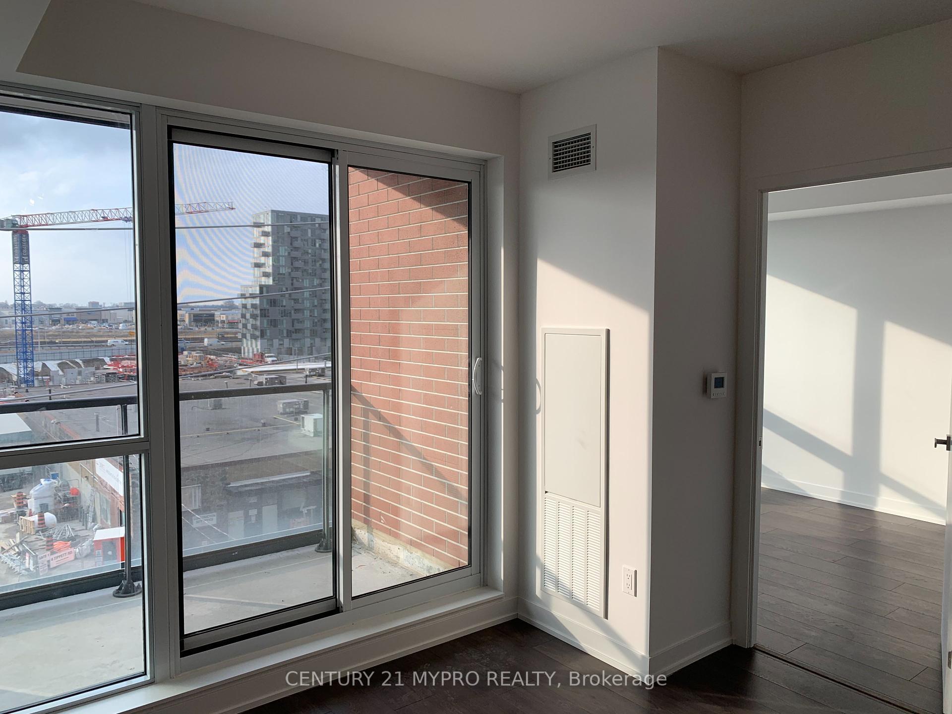 Property Photo:  31 Tippett Road 559  ON M3H 0C8 