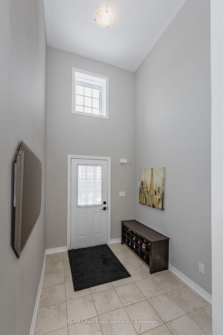 Property Photo:  395 Linden Drive 2  ON N3H 0C8 
