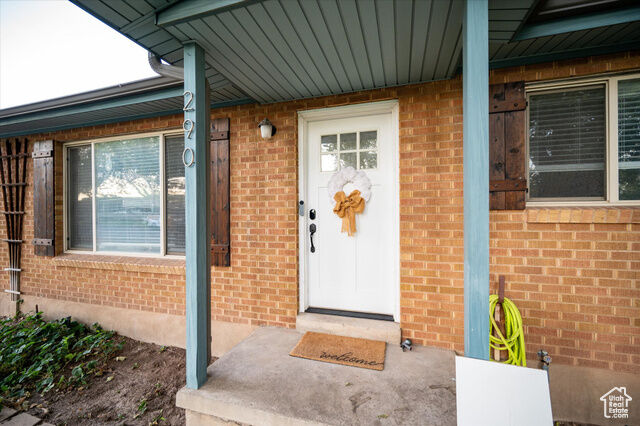 Property Photo: 290 N Colonial Ave E UT 84041