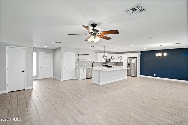 Property Photo: 2226 S Kachina Drive AZ 85282