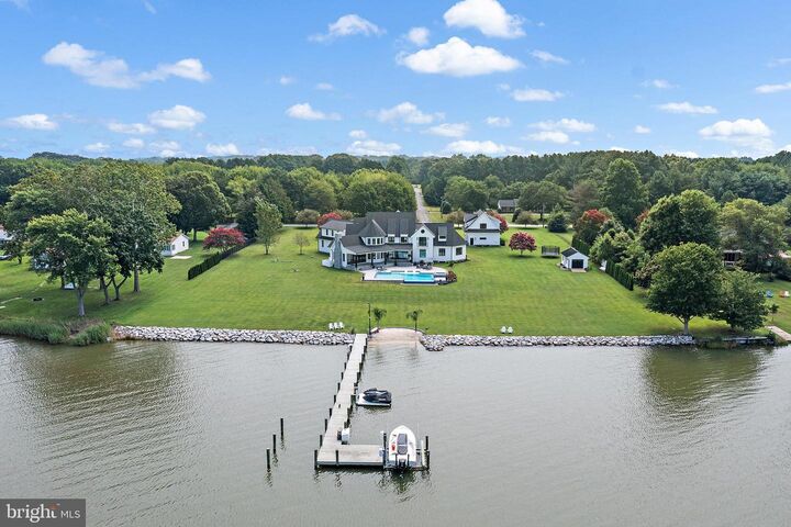 Property Photo:  2452 Bennett Point Road  MD 21658 