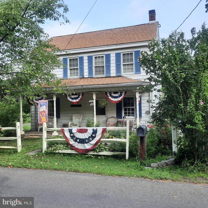 343 E Dark Hollow Road  Pipersville PA 18947 photo