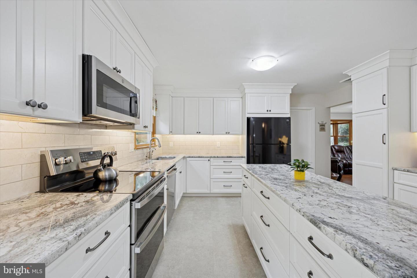 Property Photo:  14 Main Street  NJ 08514 