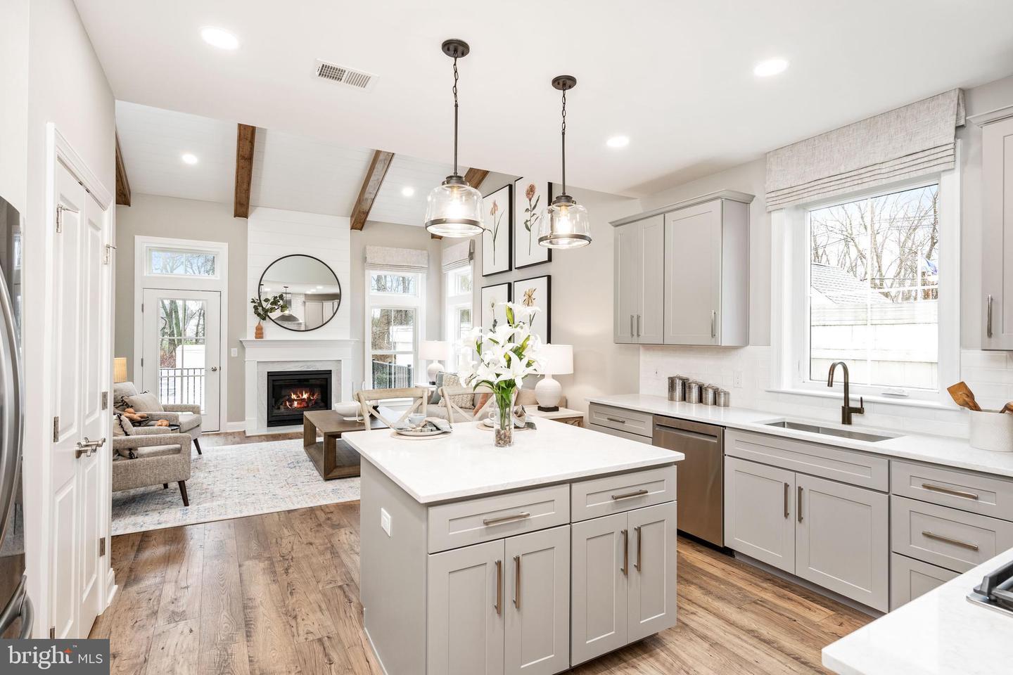 44 Kay Chiarello Way  Hamilton NJ 08690 photo