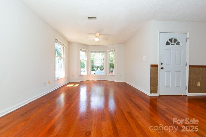 Property Photo: 7330 Rose Terrace Court NC 28215