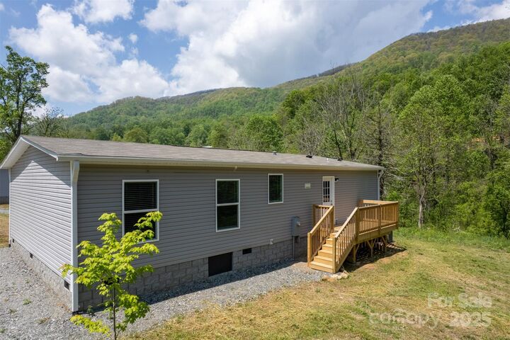 Property Photo: 1451 Newfound Road NC 28748