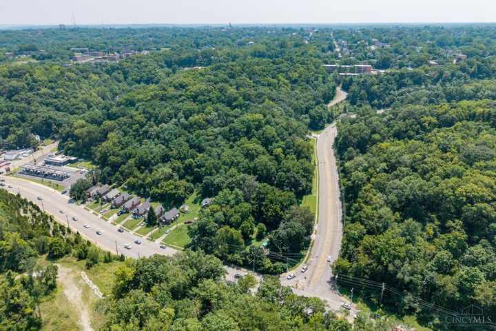 2024 Sunset Avenue  Cincinnati OH 45238 photo