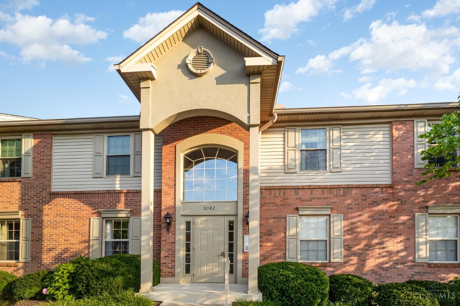 Property Photo: 5342 Meadow Walk Lane OH 45247