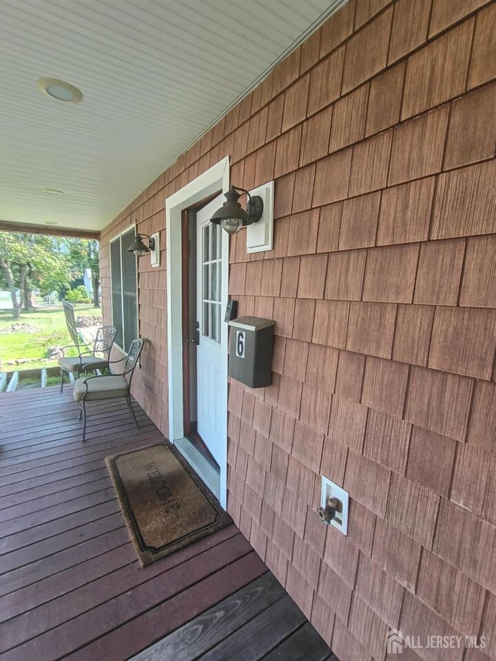 Property Photo:  6 Albert Avenue  NJ 08850 