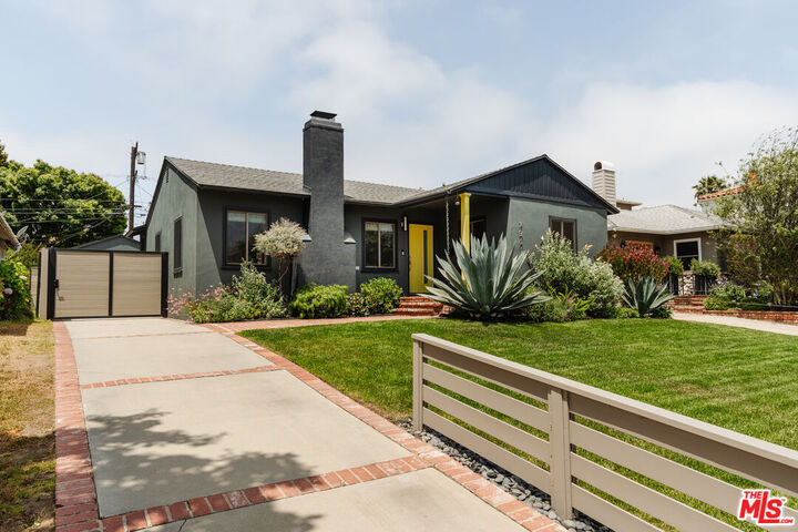 7941 Agnew Ave  Los Angeles CA 90045 photo