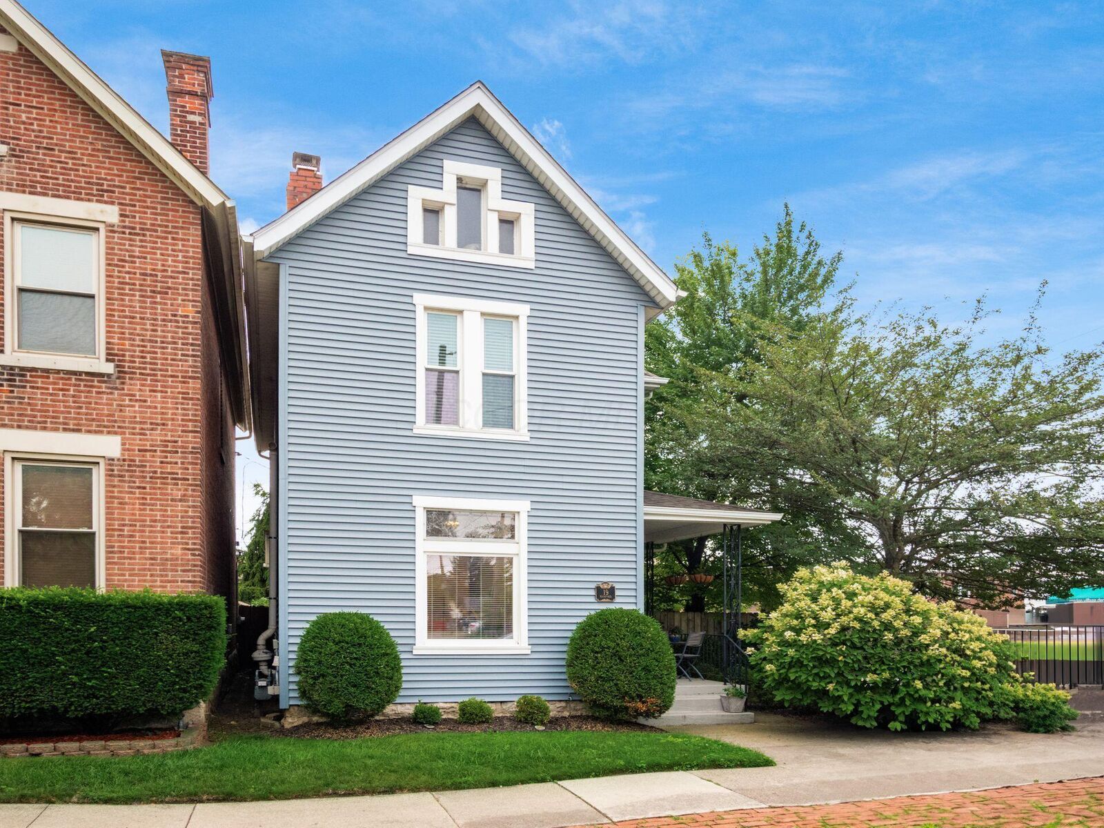 Property Photo: 19 Hanford Street OH 43206