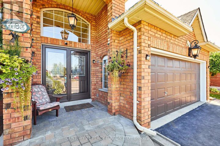 Property Photo: 483 Ormond Drive ON L1K 2L8