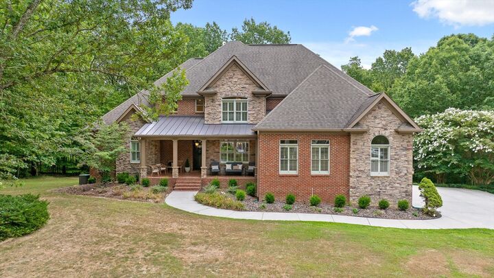 2506 Bristlecone Lane  Signal Mountain TN 37377 photo