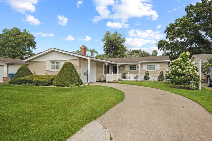 Property Photo: 1015 N Rensselaer Street IN 46319