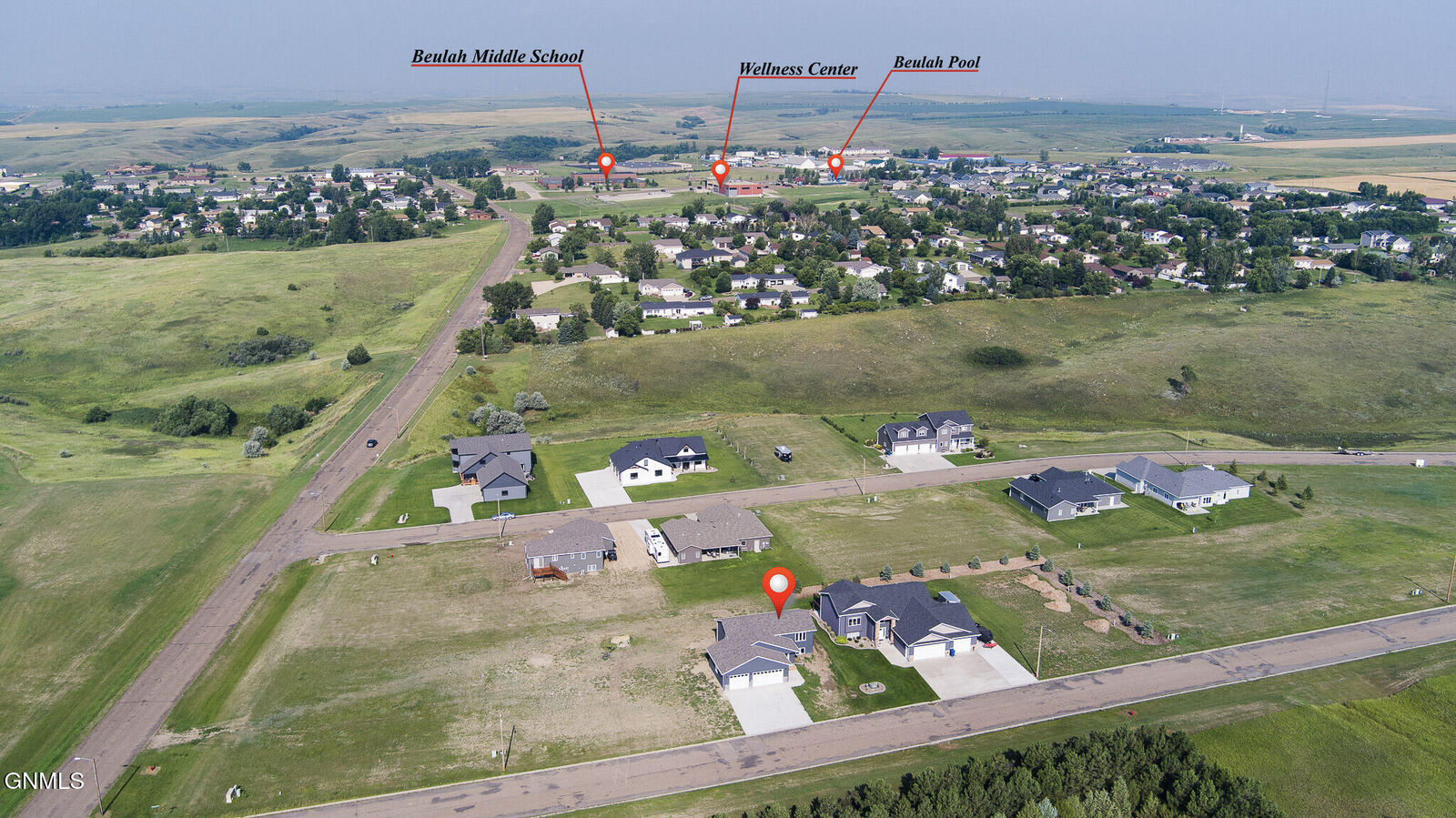 Property Photo: 1709 Blackstone Loop E ND 58523