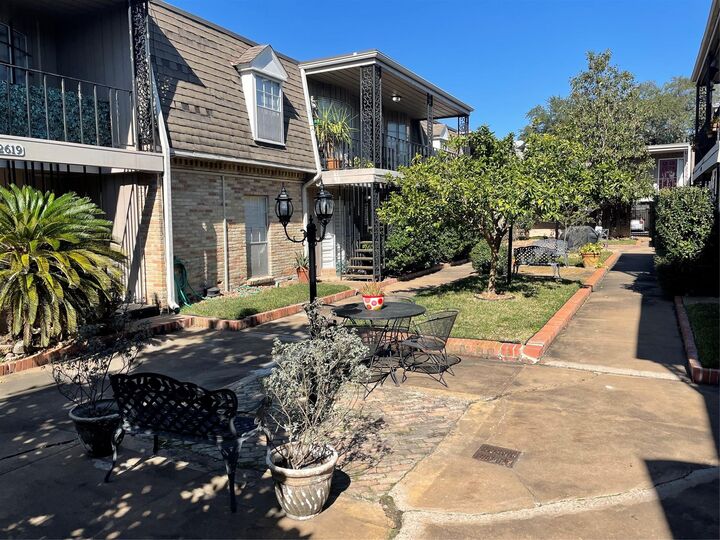 Property Photo:  2625 Marilee Lane 2  TX 77057 