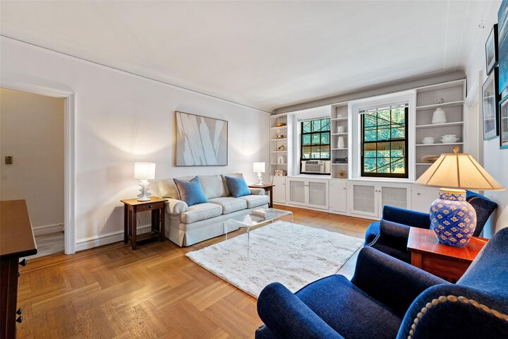 Property Photo: 14 N Chatsworth Avenue 2M NY 10538