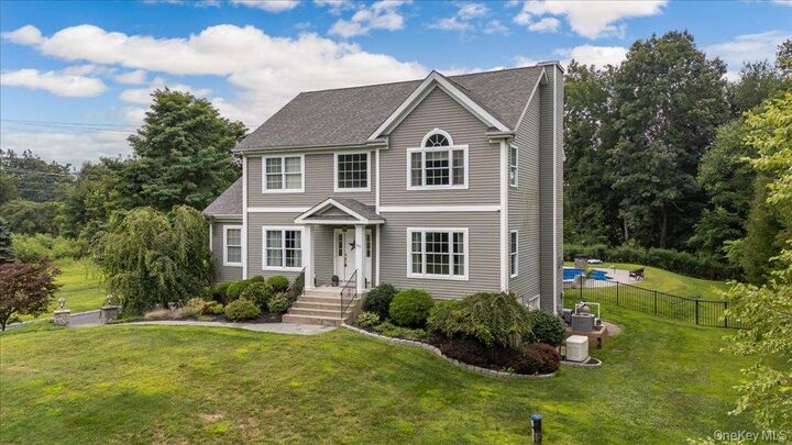 Property Photo:  69 Roundhill Road  NY 12533