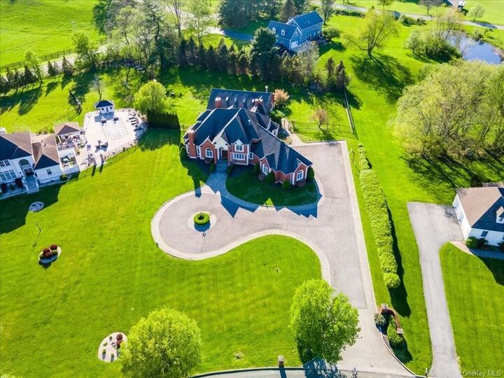 Property Photo:  3 Bristol Drive  NY 10941 