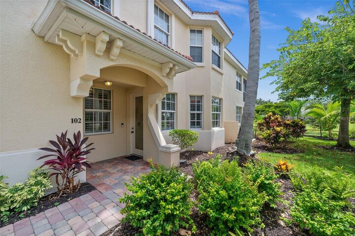 Property Photo: 5626 Cape Harbour Drive 102 FL 33914