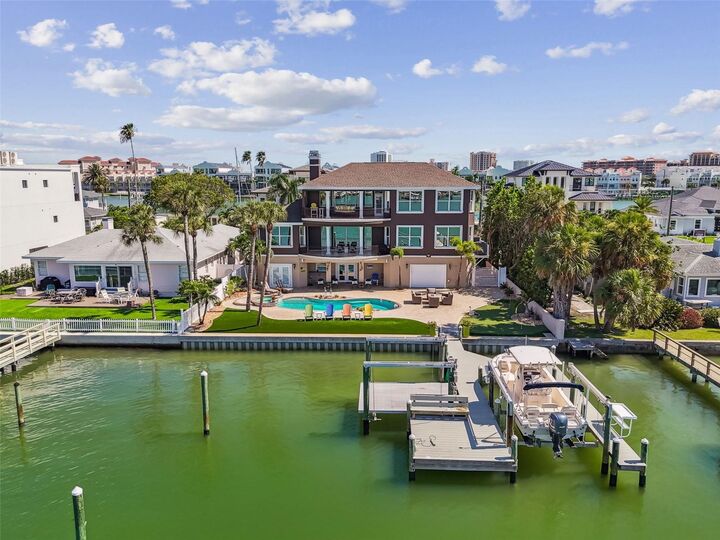Property Photo: 162 Devon Drive FL 33767