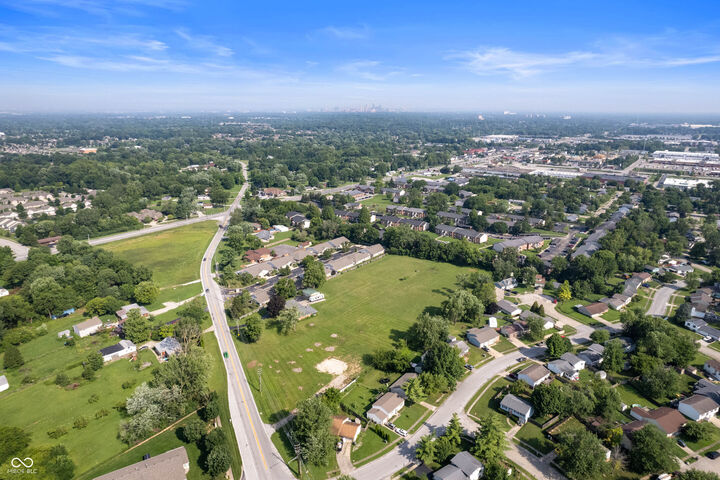 5244 Shelbyville Road  Indianapolis IN 46237 photo