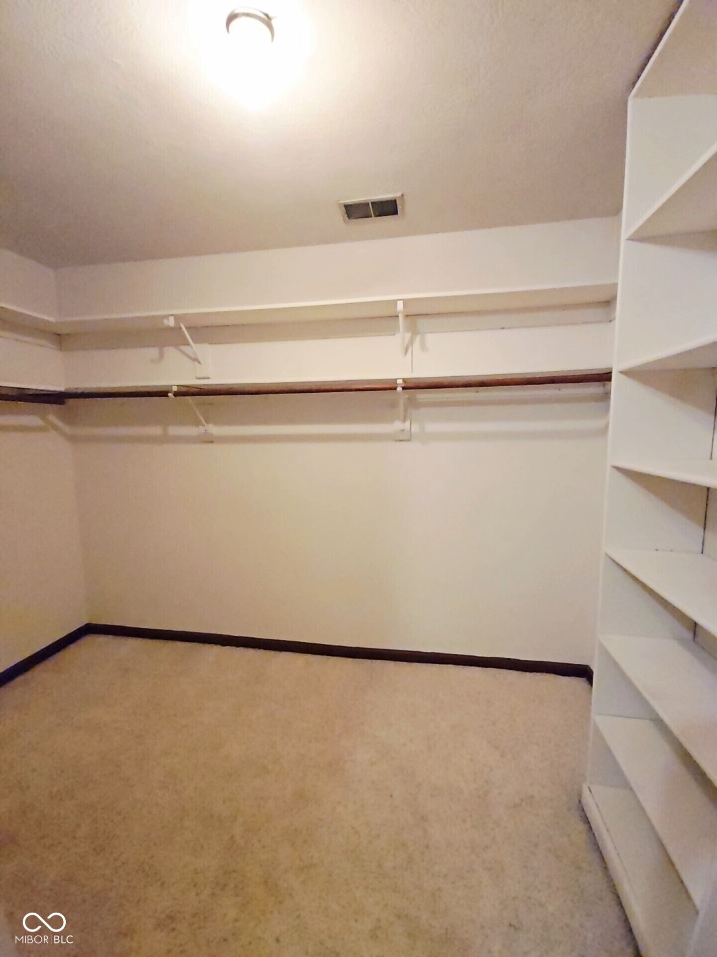 Property Photo: 8628 Key Harbour Drive IN 46236